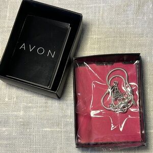 Avon Silver Pendant bracelet in Gift Box